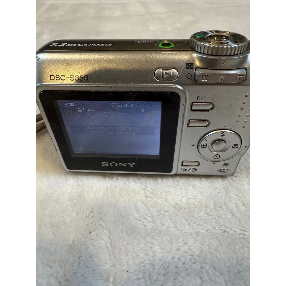 Sony Cyber-shot DSC-S650 7.2MP Digital Camera Silver 3x Optical Zoom Y2K Vintage